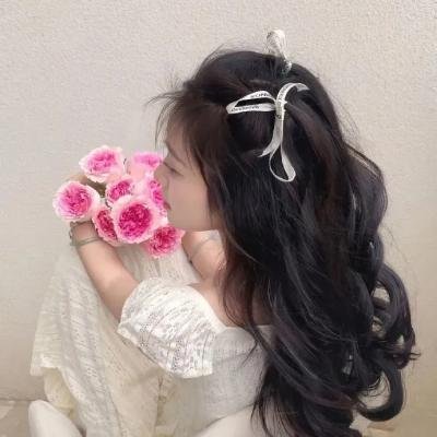 破茧不栖旧屋檐